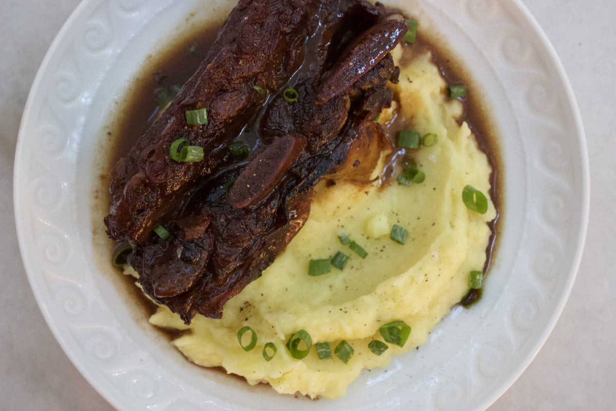 Recipe | Braised Short Ribs with Garlic Butter Mashed Potatoes ...